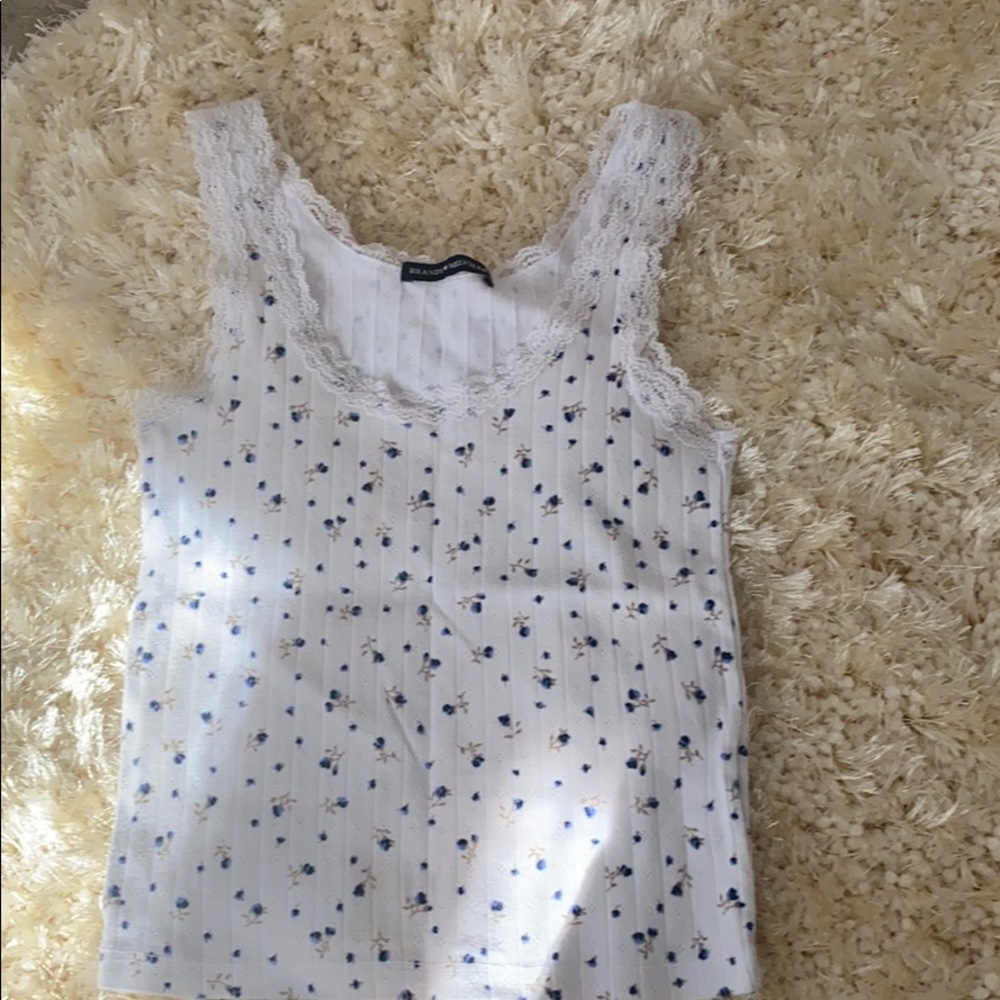 Brandy Melville Flower Lace Tank